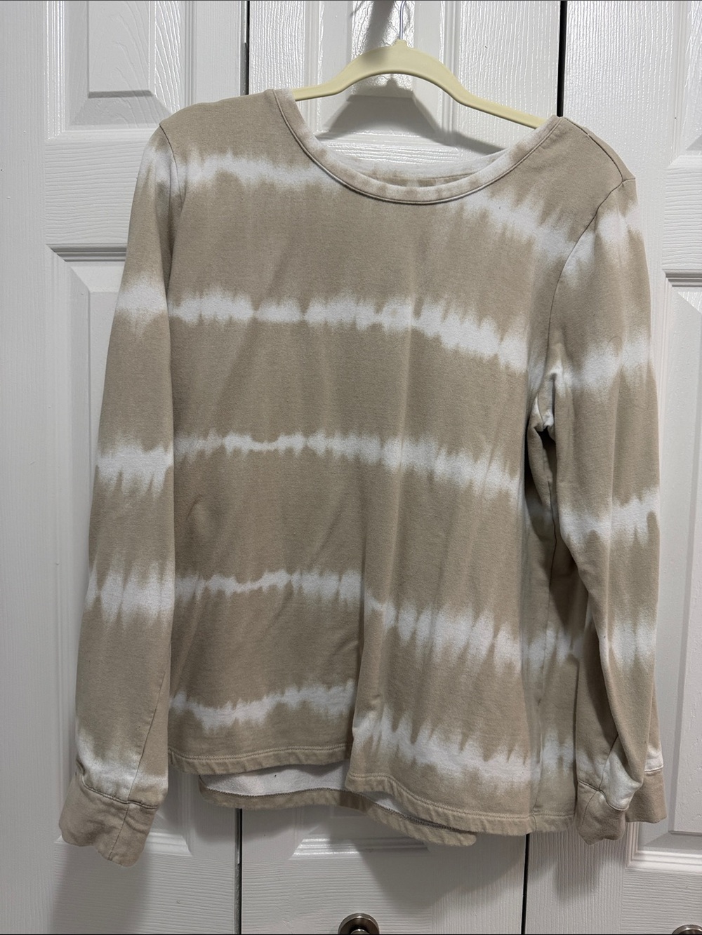 Women's Long-Sleeve Tie-Dye Crew Tee - Beige & White